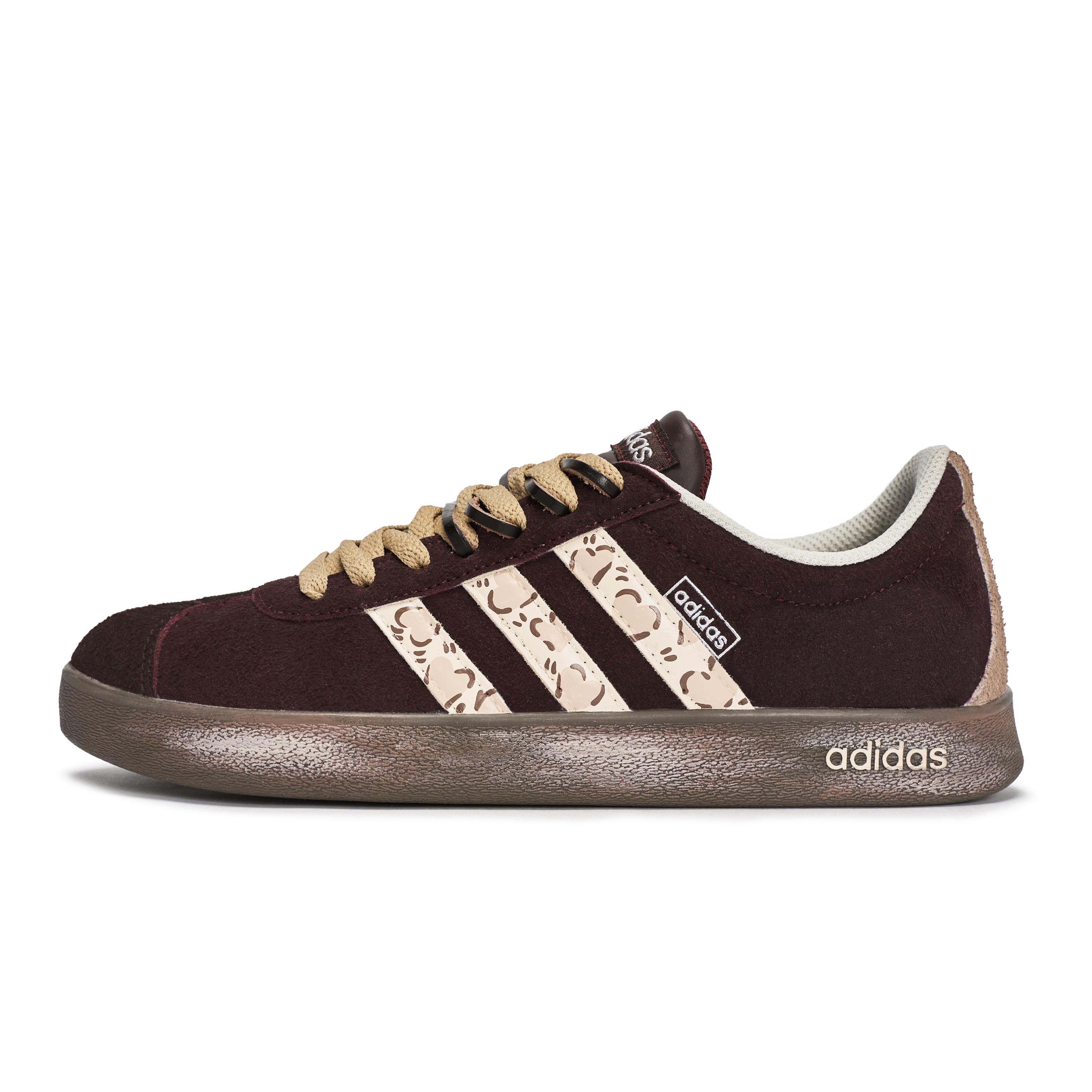 

Adidas VL COURT 2.0 Walking Planet, Chestnut Leopard Heart Trail Low top German Army Trainers Unisex Beige Red Brown JR8318(Team1492-) 42