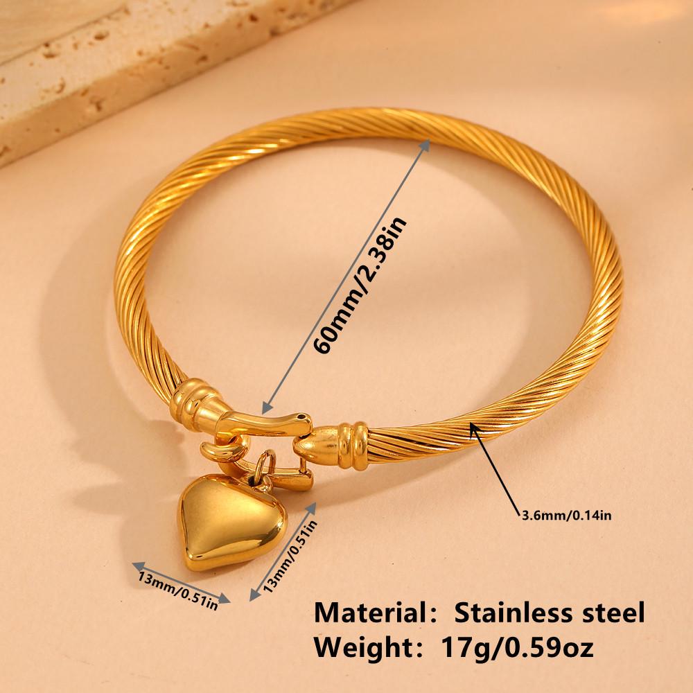 Luxury Threaded Titanium Steel Horseshoe Hook Bracelet for Women – Colorfast, Heart-Shaped Design