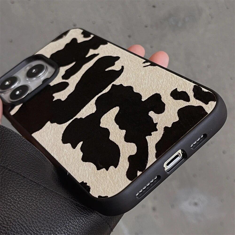 Moda śliczny wzór krowy futro skórzane miękkie etui na telefon dla IPhone 15 Pro Max 14 Pro Max 13 12 14Plus odporna na wstrząsy osłona ochronna