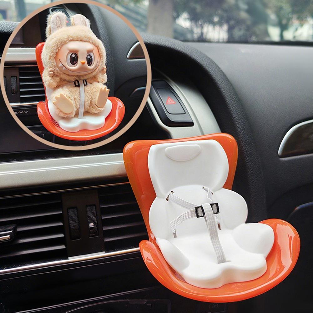Pro LABUBU Výstup vzduchu Bezpečnostní sedačka Do auta Montovaná Makronka Panenka Aromaterapeutický klip Kreslená hračka Panenka Auto Roztomilá ozdoba