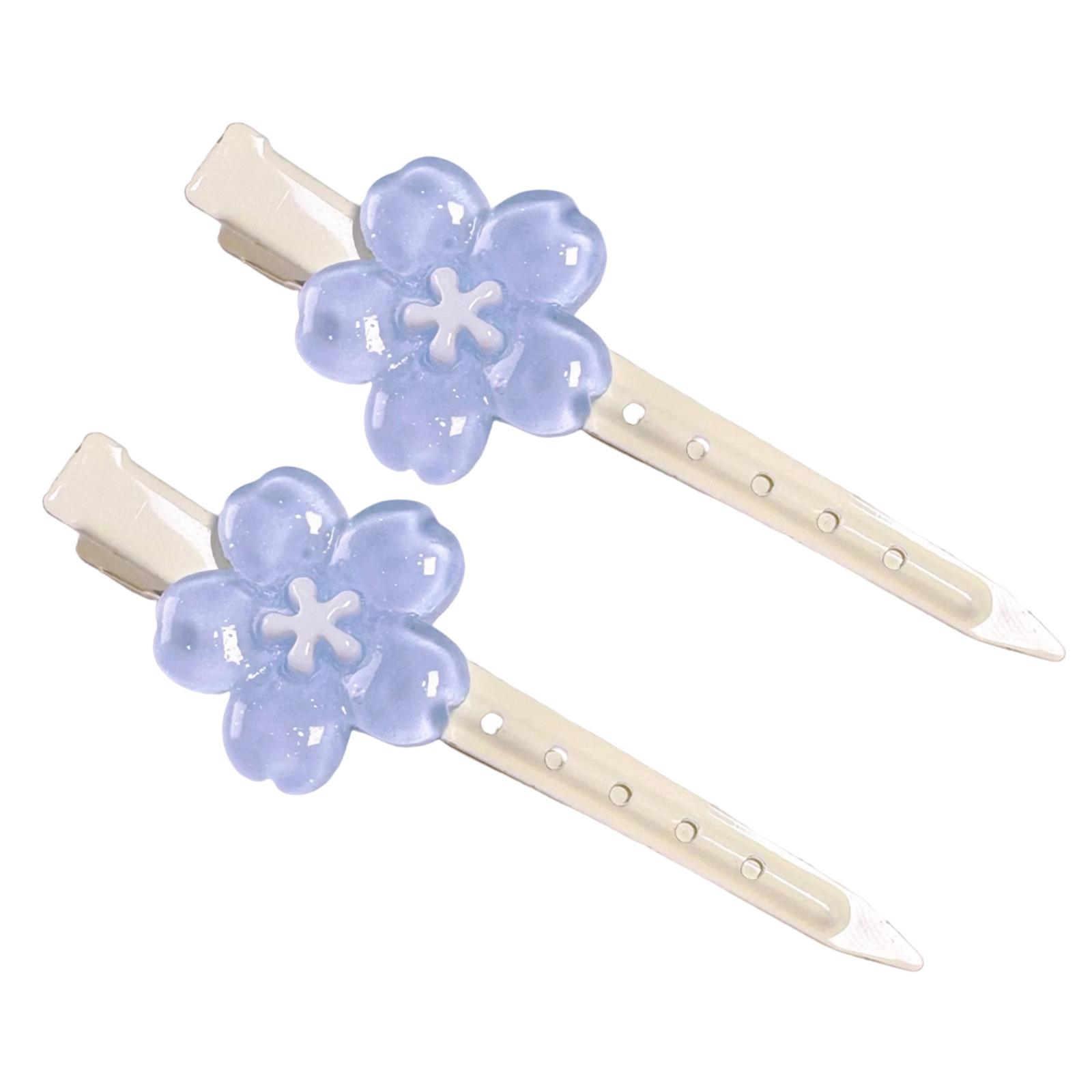 

Sakura Flower Hair Clip For Girls Secure Hold Hairpin With Realistic Petals Comfortable Resin Design For Long Wear синий