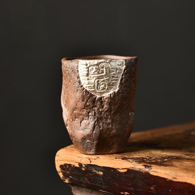 Zlacené stříbro Totem Master Cup Vintage hrubá keramika šálek na čaj Kung Fu šálek na čaj Ručně vyráběná keramická sada na čaj Jednohrnková čajová dóza