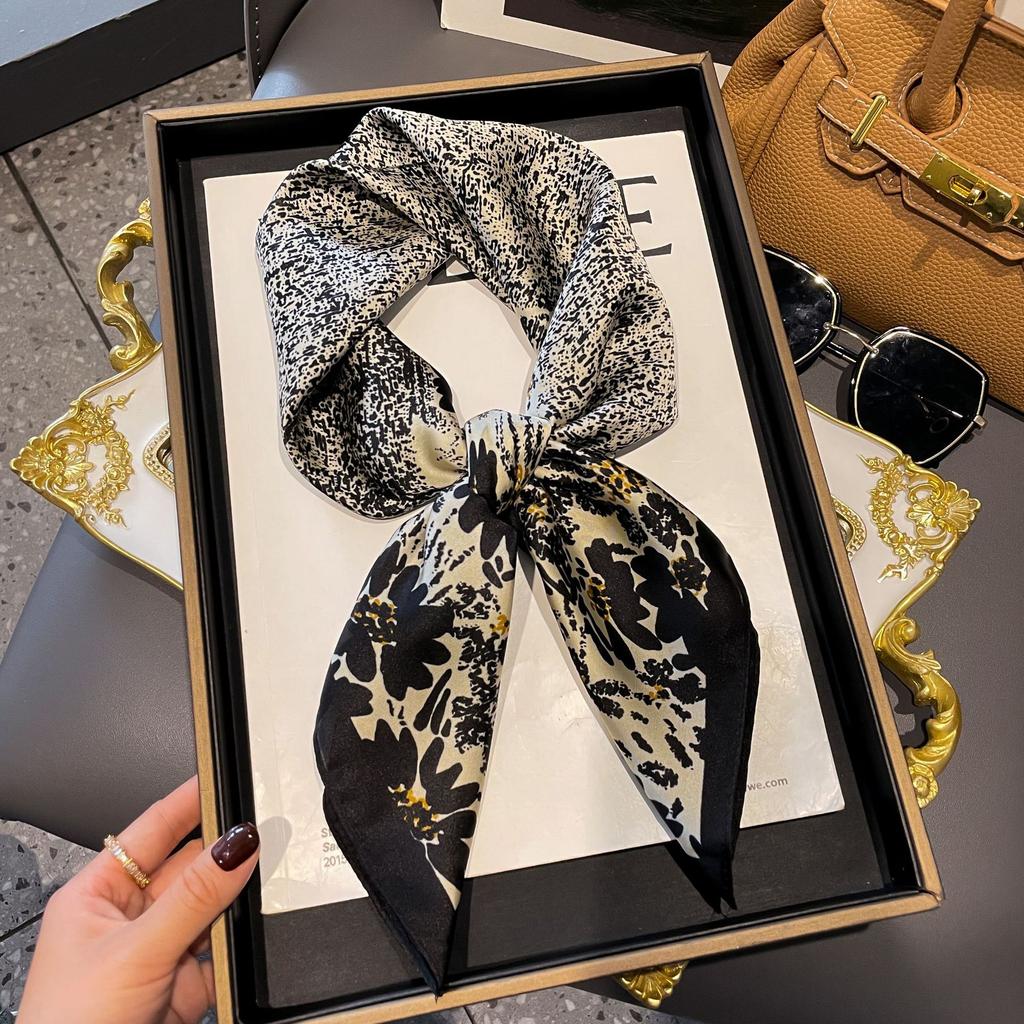 Small Silk Scarf Women'S Versatile High-End Decorative Square Scarf Professional Small Scarf Simulation Silk Korean Version Streamer Bag