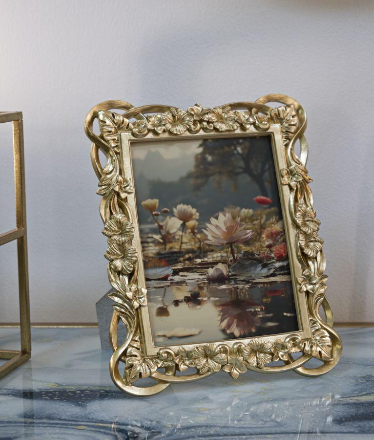 Rămă foto Flossy Cm 22,5X2,5X28 (Dimensiunea fotografiei interioare este de 15x20 cm)