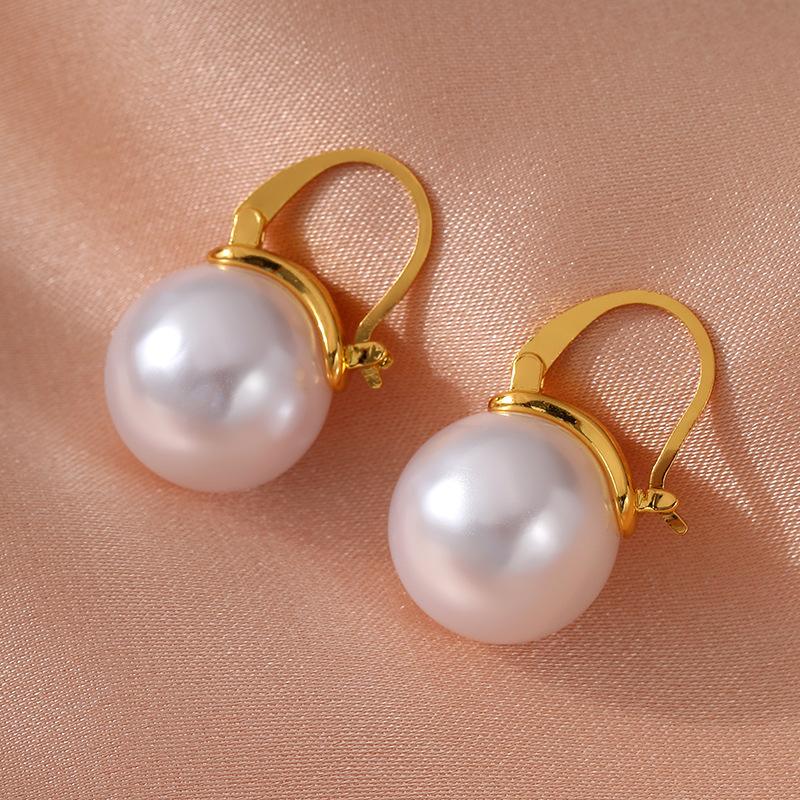 New fashion niche design high sense retro light luxury geometric ear buckle earrings women