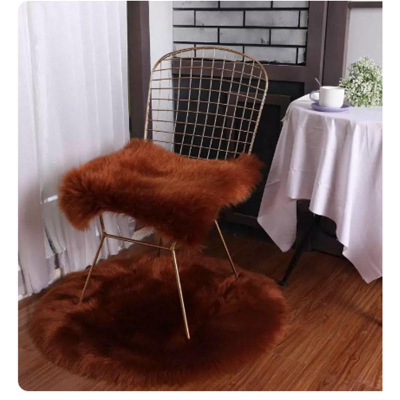 Heart-Shaped Faux Wool Plush Rug - Cute Bedside Carpet, Living Room Decor, Seat Cushion, Photo Prop