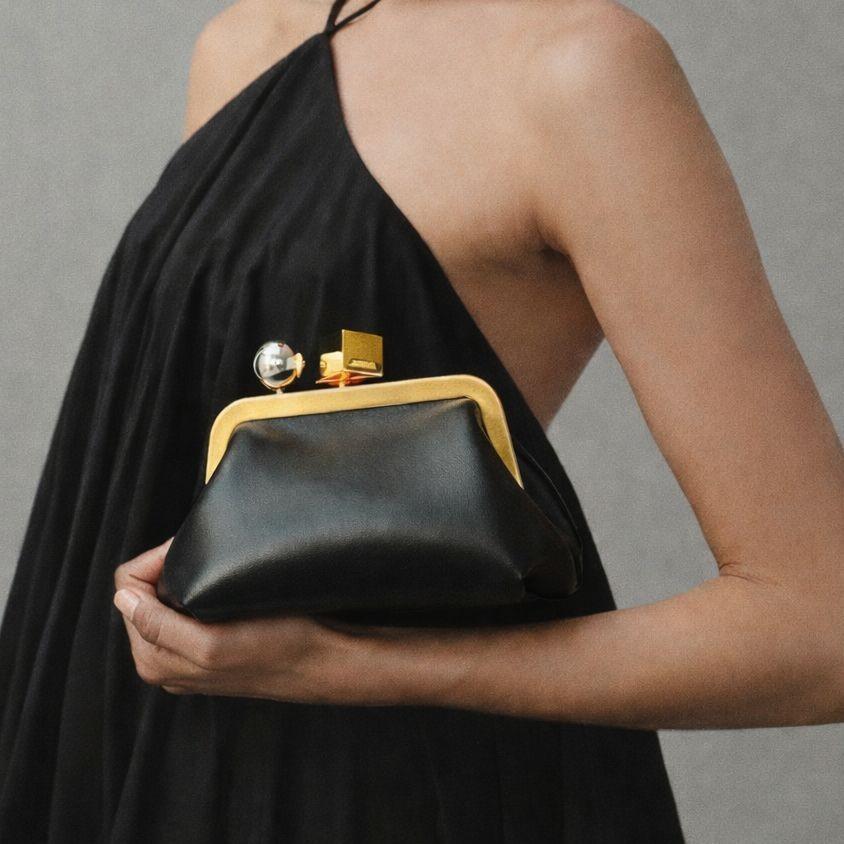 Light Luxury Retro Clip Handbag Party Dinner Bag Fashion Premium Metal Clip Buckle Change Bag Underarm Bag