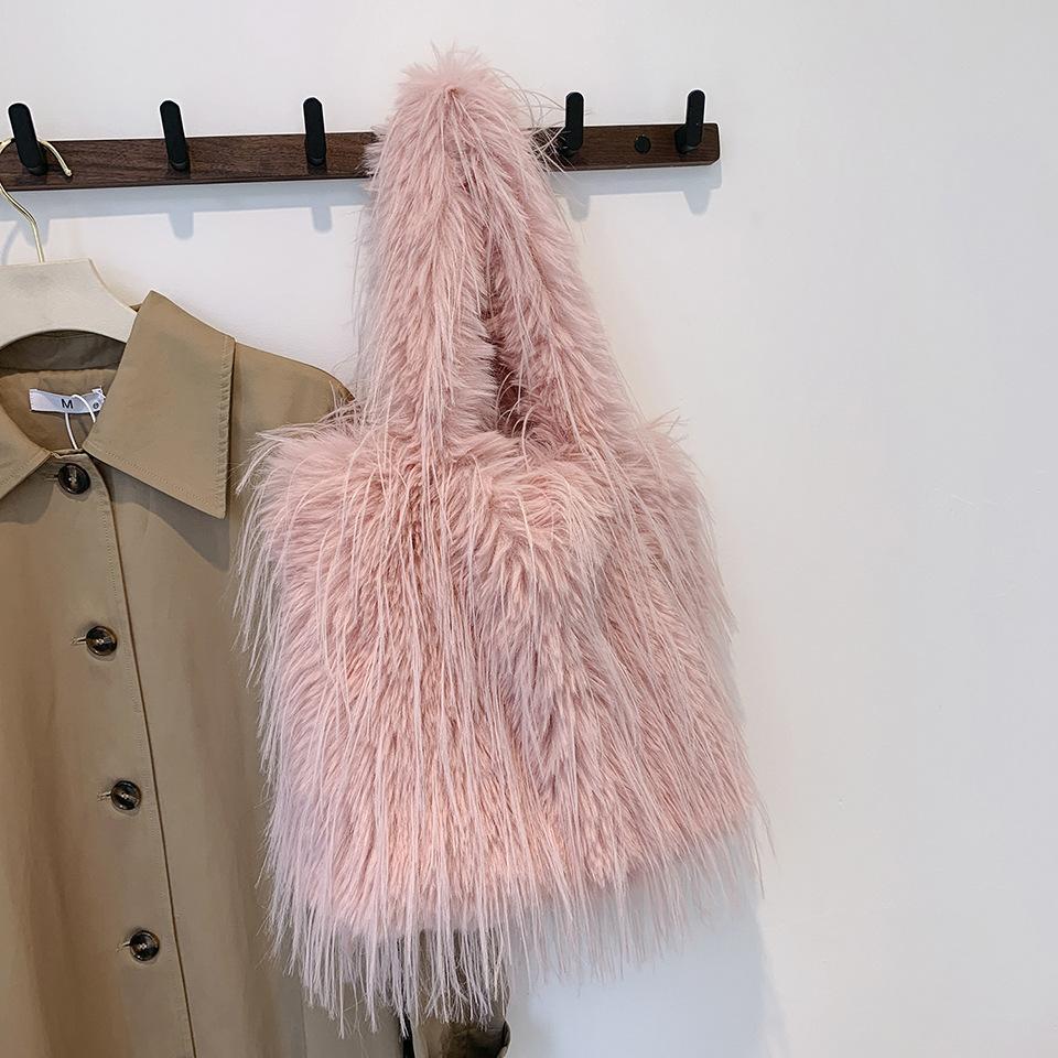  Large Capacity Urban Style Faux Fur Shoulder Bag for Women Autumn and Winter Candy Color Warm Plush Bucket Tote Bag