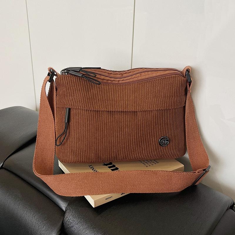 New Minimalist Fleece Women's Multi-Layer Shoulder Bag Versatile Crossbody Bag Multi-Layer Commuting Bag Crossbody Bag