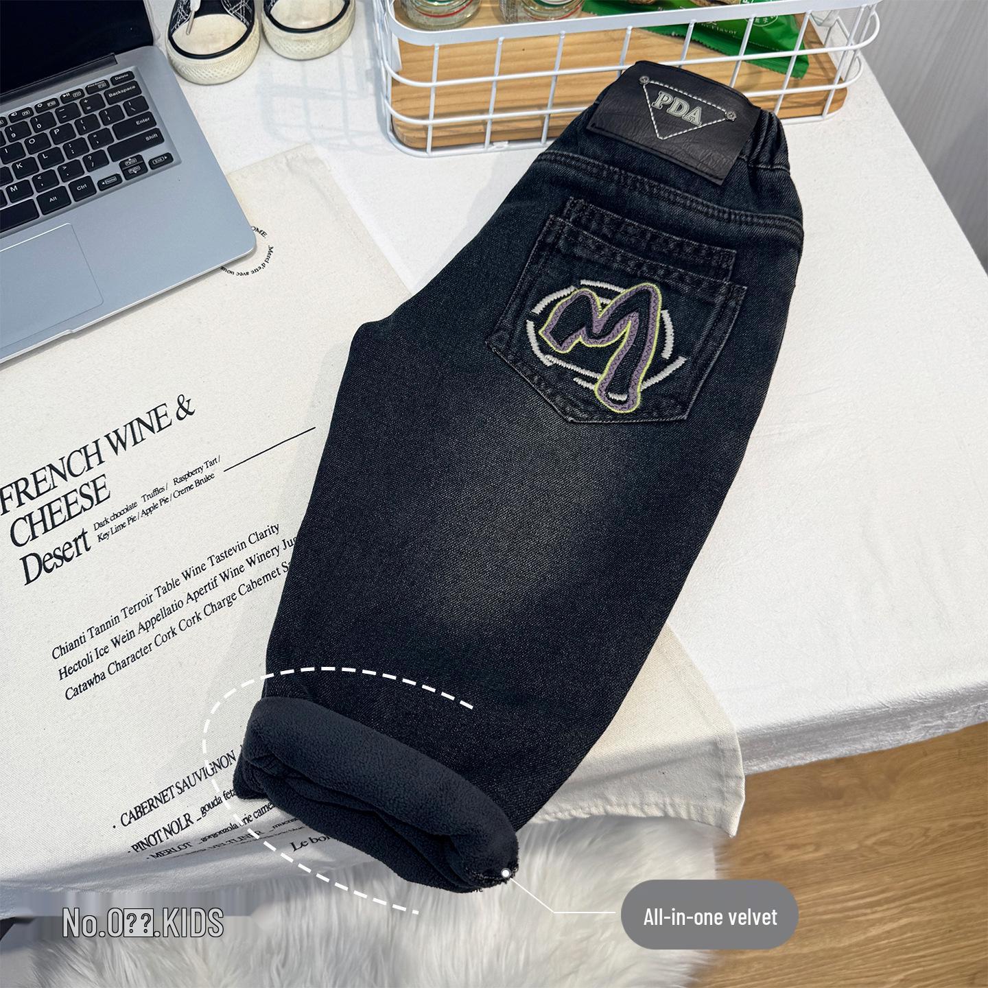 

Boys Stylish Winter 2025 Thick Denim Pants: Cool and Warm Casual Wear 150cm