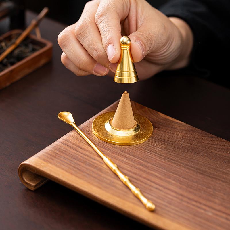 Chinesischer Messing-Reinkupfer-Räucherstäbchenhalter DIY Räucherkegel Retro Antiker Stil für Meditation Wohnzimmer Aromatherapie