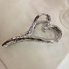 Alloy Heart Elegant Hair Claw Clip Non Slip Large Shark Clip Fashion Women Daily Hair Accessories