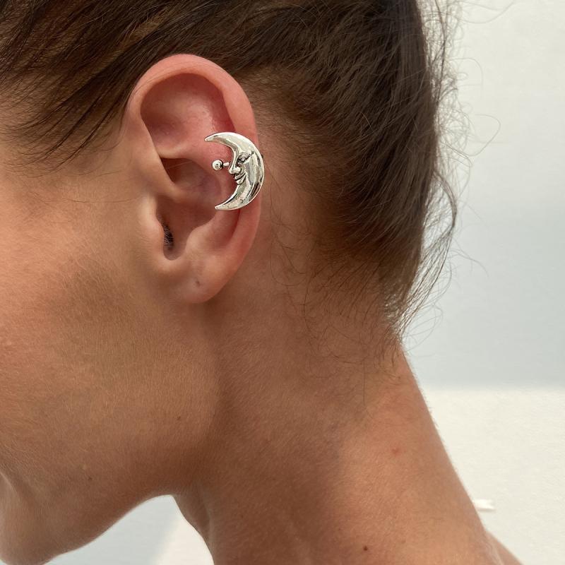 1Pair Starfish Scallop Ear Clips Non Piercing Earrings For Women Girls  Gold Color Floral Ear Cuff Summer Beach Jewelry