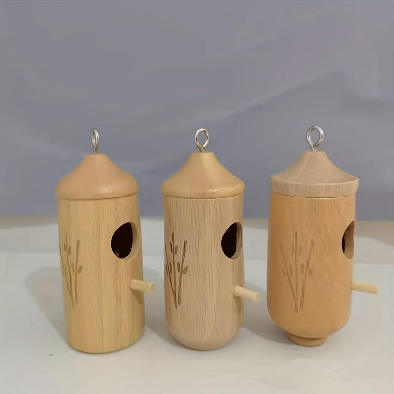 Přilákejte do své zahrady kolibříky s tímto 5,1palcovým dřevěným domečkem pro kolibříky!