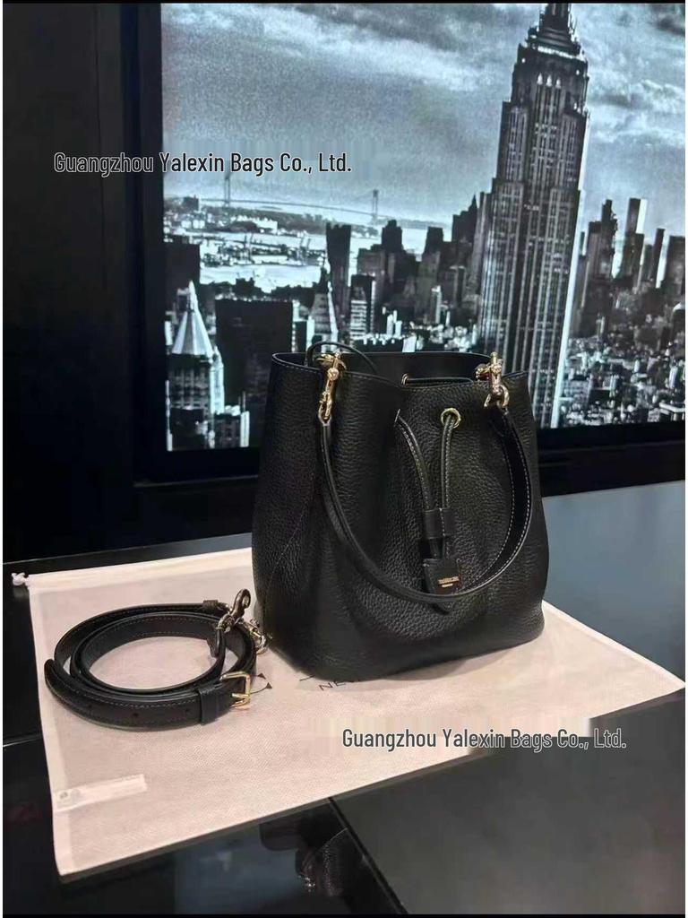 Coach Rowan22 Kabelka typu bucket z pravé kůže - Všestranná retro květinová kabelka do ruky a crossbody