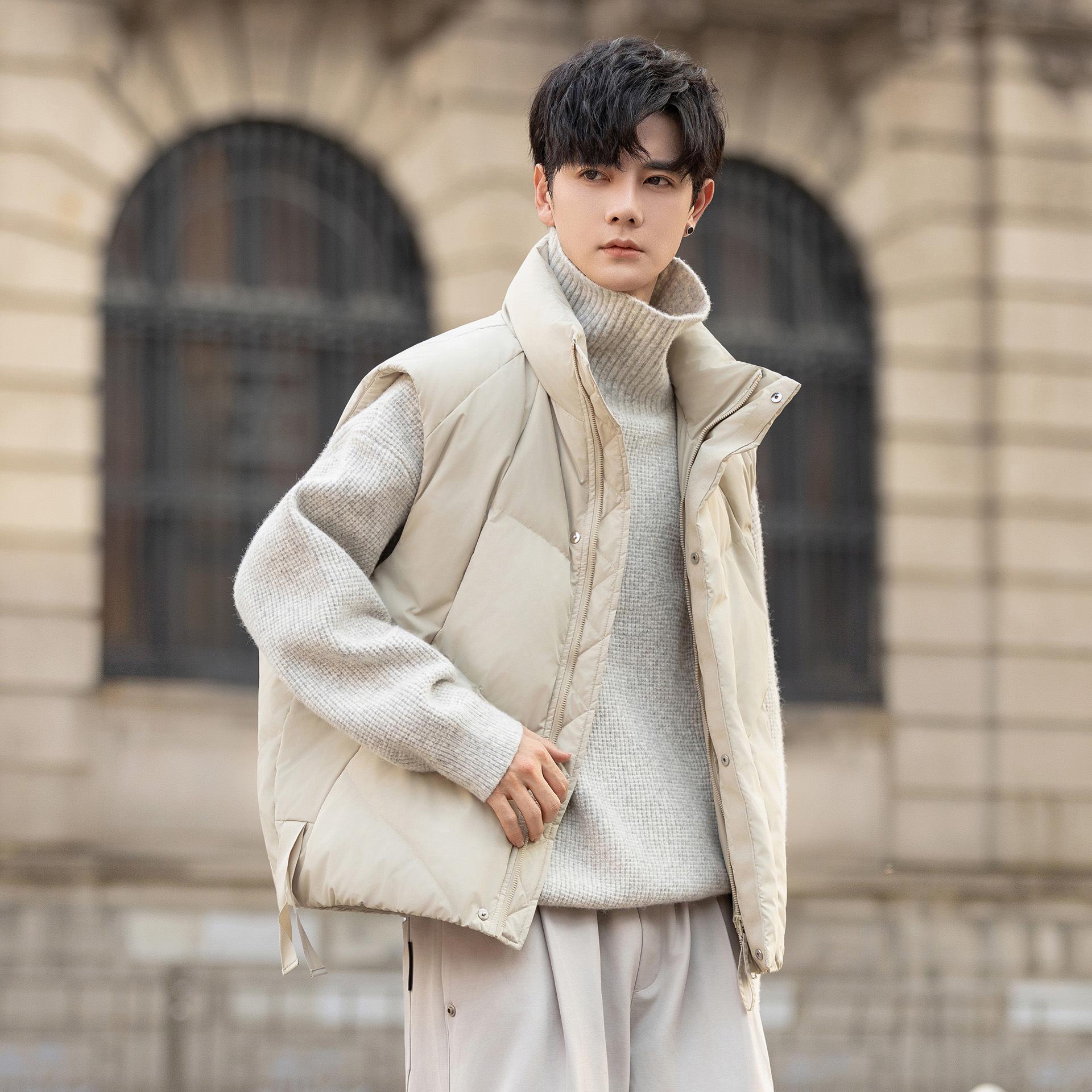 Мужской модный зимний жилет-пуховик с воротником-стойкой – Стиль 88069-P195 M (for 90-120 lbs)