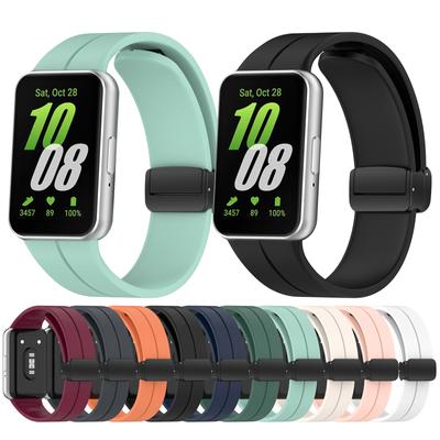 Faltbares Silikonarmband Zuverlässiges & Hautfreundliches Uhrenarmband Wasserdichtes Uhrenarmband Magnetverschluss Armband für Fit 3