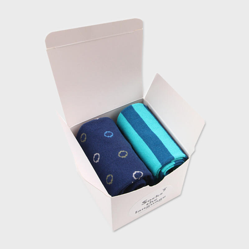 Laughter, the source of energy (2 sets of socks)