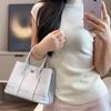 Borsa da giardino cucita a mano con filo cerato, ferramenta interamente in acciaio, borsa da donna portatile in pelle bovina primo strato con motivo a collo di mucca Ntogo