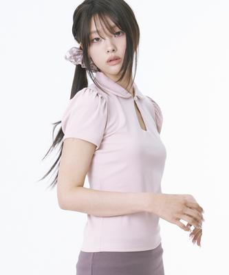 INNERMUSEUM Classic Cutout Puff Collar Top (Pink)