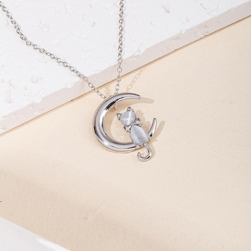 New Accessories Fashion Diamond-encrusted Animal Pendant Versatile Rabbit Cat Alloy Necklace Necklace