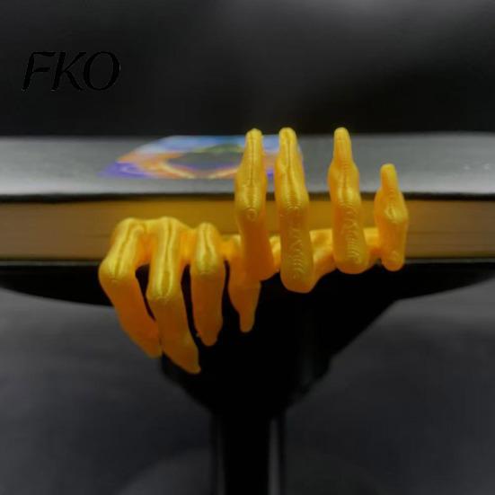 Gothic Home Decor Creepy Demon Claw Bookmark, 3D Printed Scary Dark Style Bookmark Hand for Book Lovers, Halloween Bookshelf
