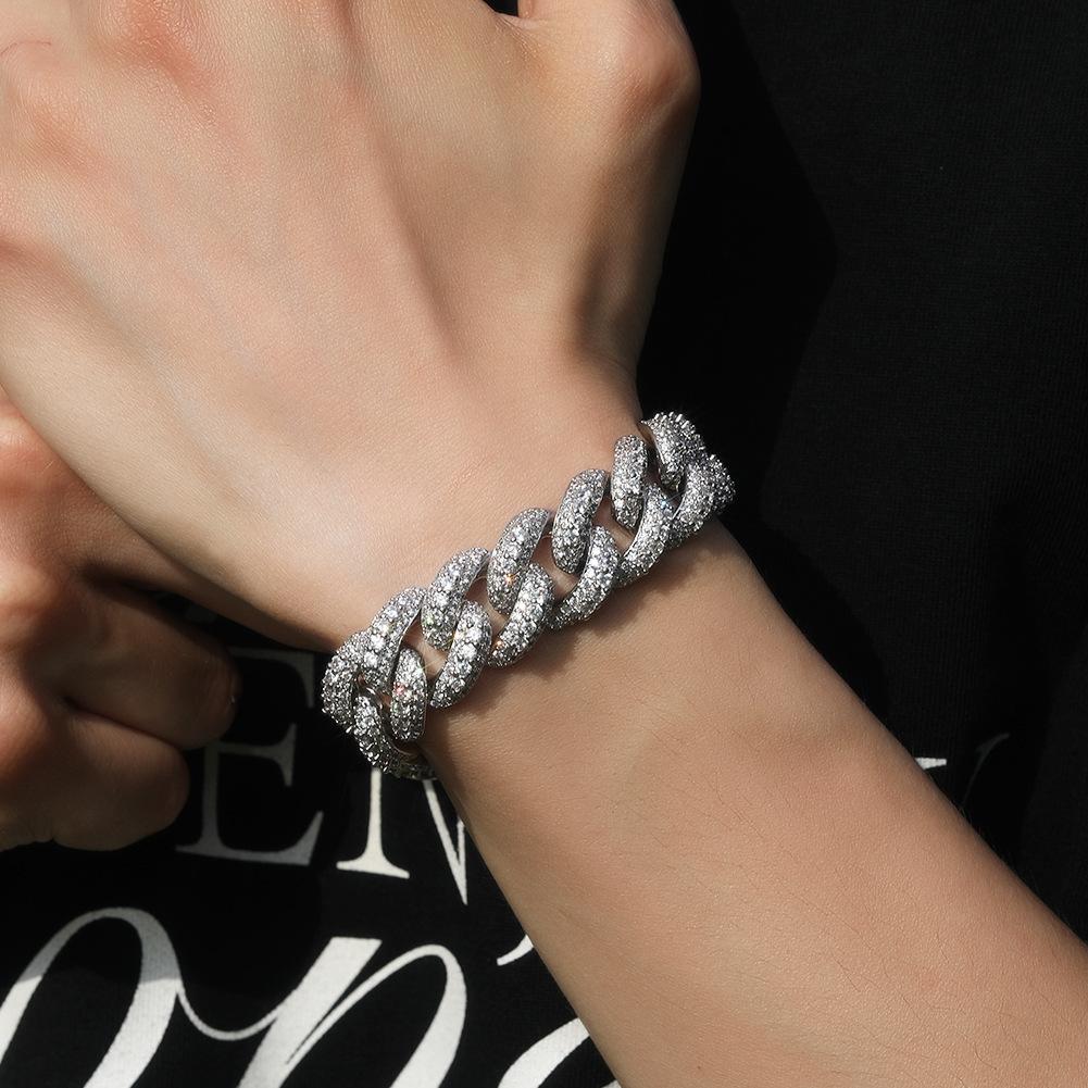 Hip-hop Bracelet Niche High-end Men's Box Buckle Copper Inlaid Zircon Silver 18mm Cuban Chain Bracelet.
