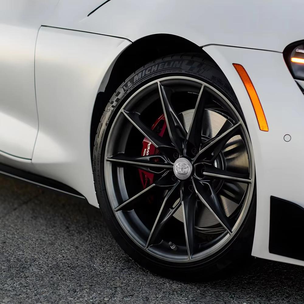 Toyota 2026 Nowe Kołpaki 4 szt. 56 mm 62 mm Nakładka na Środek Koła Samochodowego Toyota Prius Avensis Rav4 Land Cruiser Aur Naklejka Samochodowa