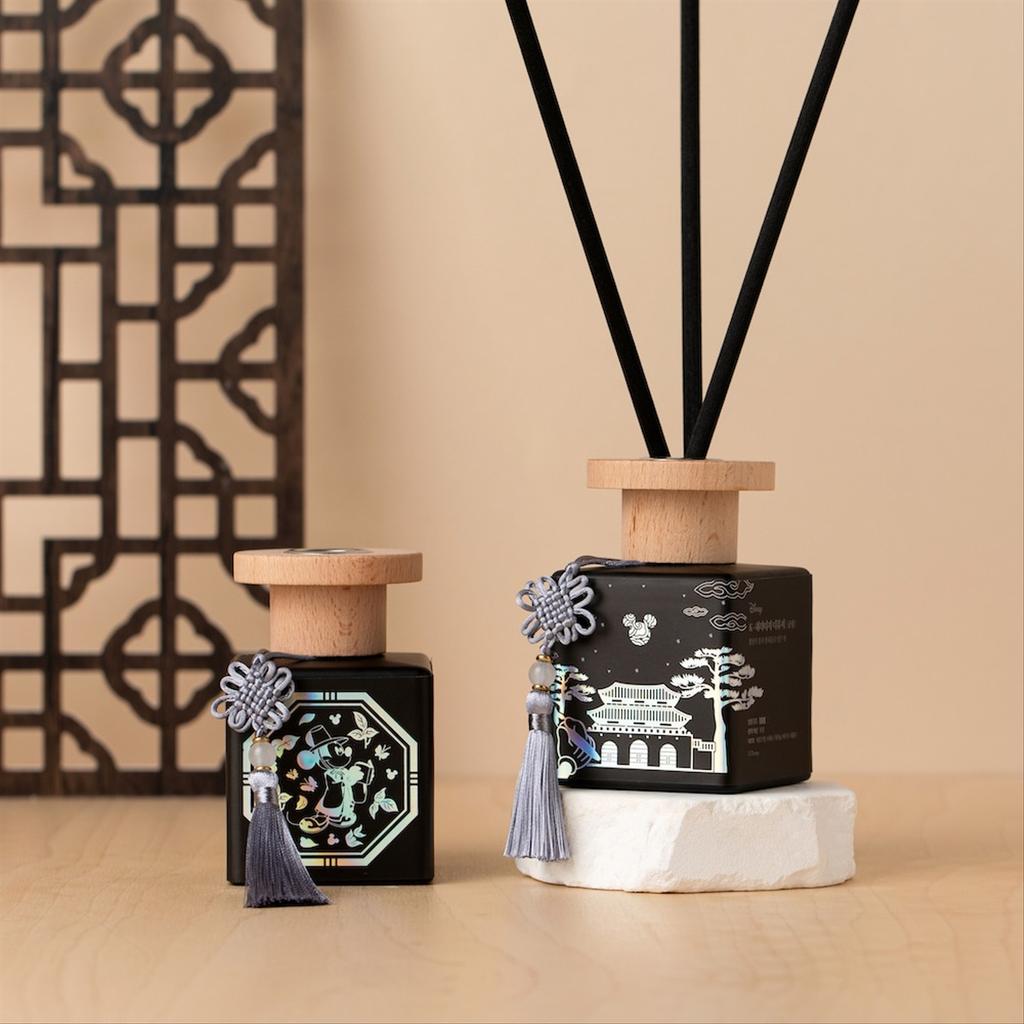 Disney Mickey K‑Heritage Diffuser (with Free Norigae Charm)