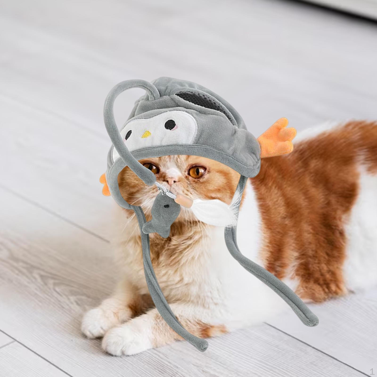 

Игрушка для кошек с перьями для увлекательной игры и дрессировки серый