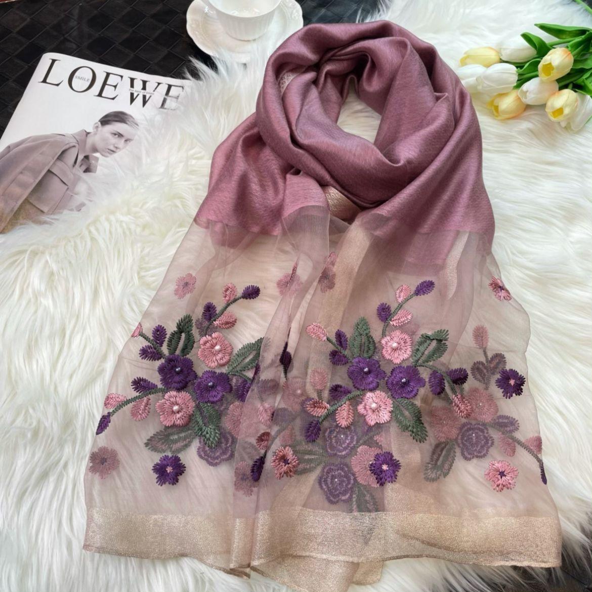 

Шелковый шарф с вышивкой в виде цветка бегонии, женский весенне-осенний вышитый платок-ципао, шелковый шарф для мам из шелка Mulberry на весну и осень-зиму фиолетовый