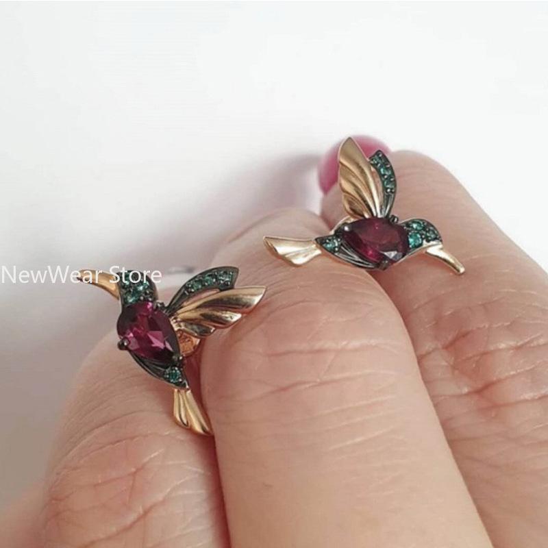 Ladies Elegant Hummingbird Rhinestone Stud Earrings Dangle Earrings Women Spread Wings Bird Earrings