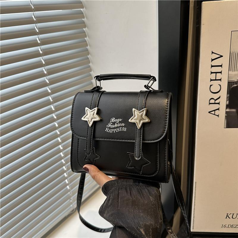 Aesthetic college five-pointed star solid color handbag versatile shoulder messenger bag design sense bag