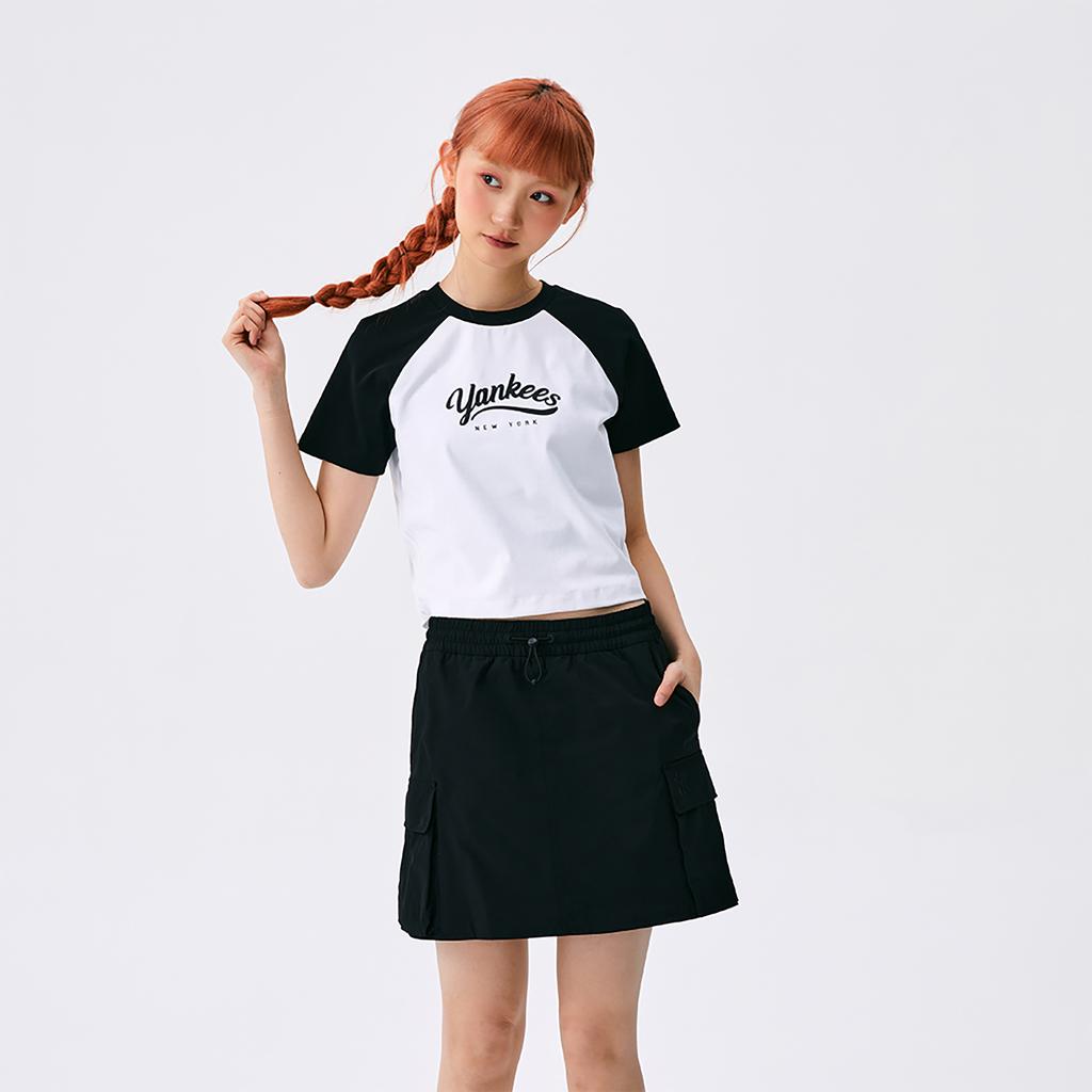 New MLB Preppy Style Collection New York Yankees SS25 Raglan Sleeve T Shirt Women's Black 3FTSV0453-50BKS