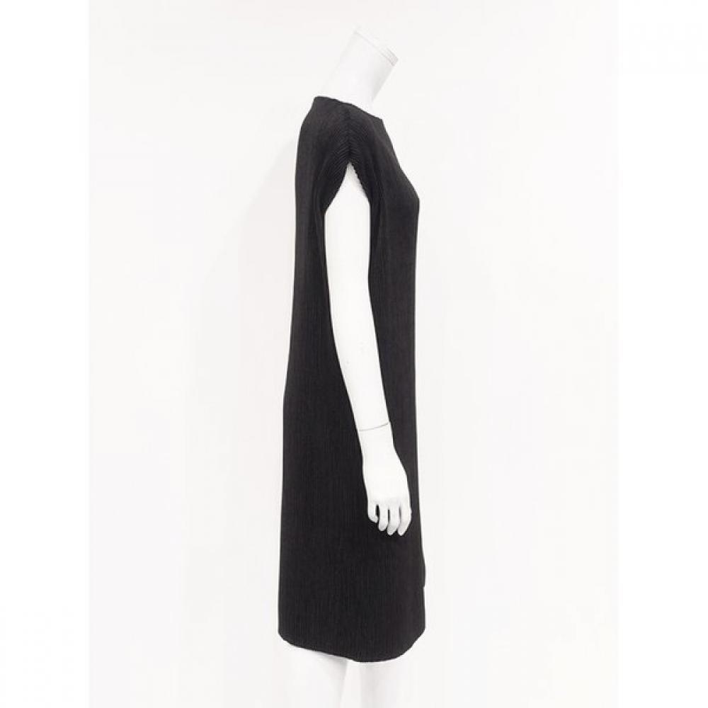 Specchio V Neck Drop sleeVe Semi Long Dress 451 550