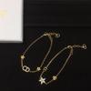 Doppellagiges Sternarmband für Damen, Zweikettiges Diamantschliff-Stern- und Buchstabenanhänger-Gliederarmband, Zierliches Verstellbares Sternzeichen-Konstellations-Schmuckgeschenk