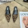 Mules a Punta Primavera Moda Stampa Leopardo Pantofole da Donna Scarpe Casual da Donna Tacchi Bassi Eleganti Ciabatte da Esterno da Donna