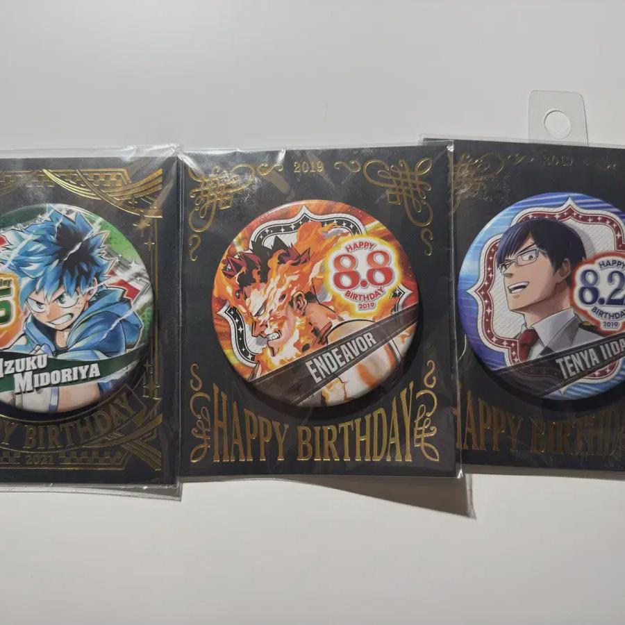 

Запечатанная партия значков на день рождения Хироаки Мидории Ииды Эндевор