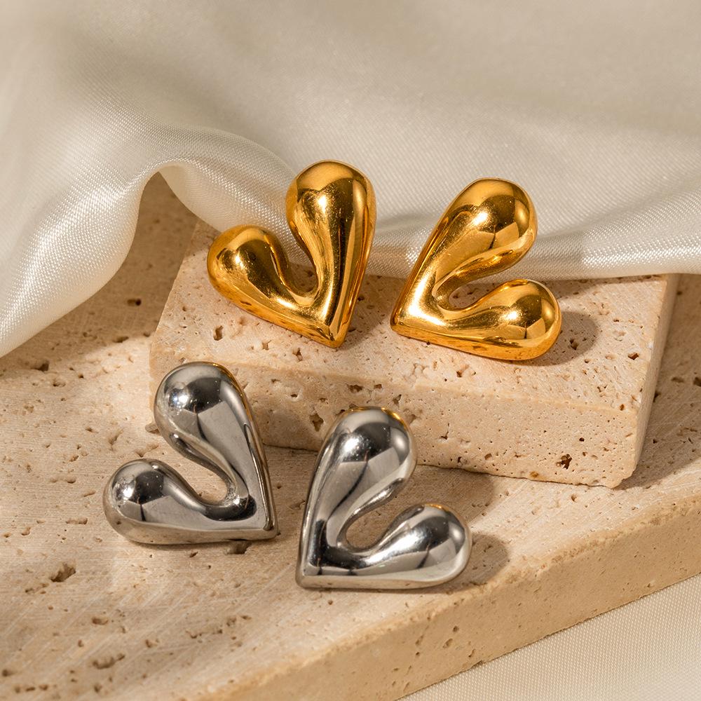 18K Gold Heart-Shaped Liquid Stud Earrings - Trendy European & American Style
