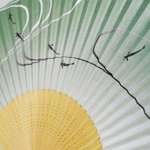 [Stylish Kimono Iroha] Men's Fan, White Bamboo Medium Carving, Scented, High-Eye Design