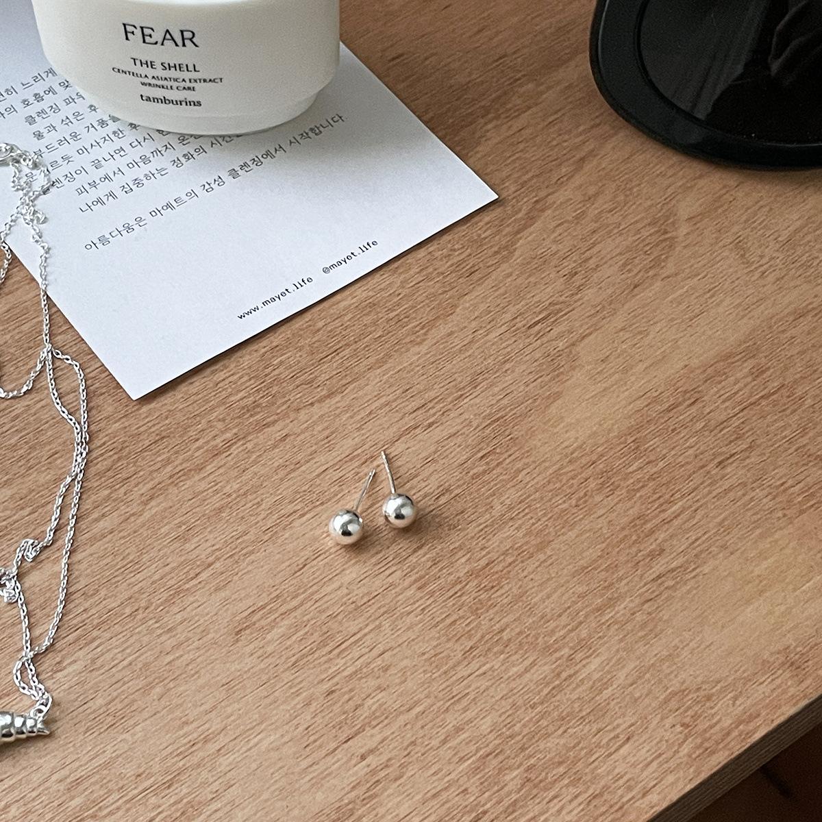 

Серьги Doudou с круглыми шариками из серебра 925 пробы, женские серьги Niche Premium Sense Cold Wind Ear Bone Nails с новогодним темпераментом 121 925 silver needle