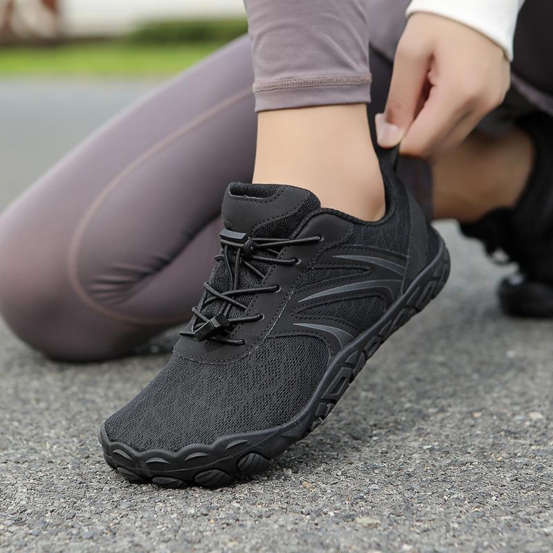 Elastic Hiking Shoes Anti-slip Trekking Camping Sneakers Unisex Breathable Climbing Sports Shoes Light Cross-training Shoes