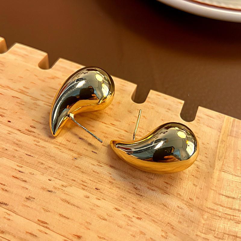 Elegant Teardrop Zircon 925 Silver Stud Earrings - Chic & Sophisticated Style