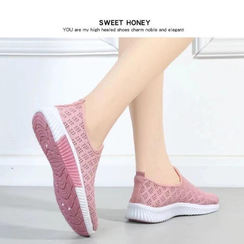 New summer old Beijing cloth shoes flat bottom hollow women's net shoes sports casual shoes comfortable flat shoes