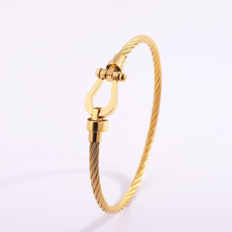 Women Fashion Able Minimalist and Colorfast Bracelet Golden Magnetic Thread Horseshoe Bracelet Titanium Steel Bracelet