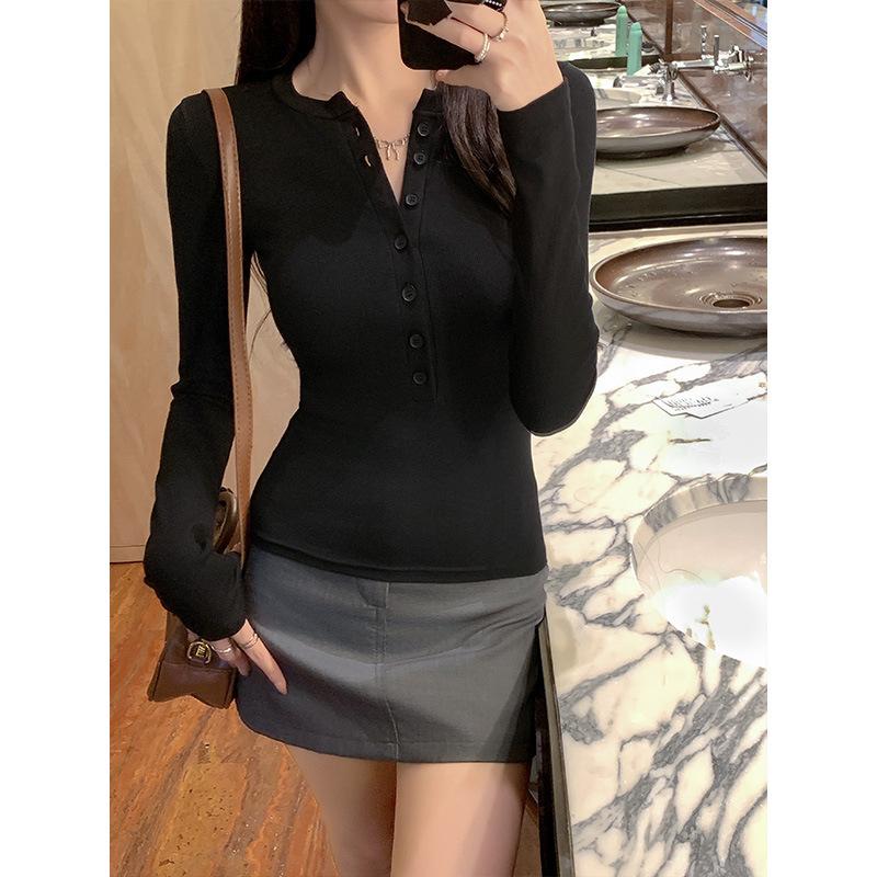 Women's Button Henley Neck Regular Shoulder Long Sleeve Top Slim Fit Ribbed Knit Cropped T-shirt Y2K Hot Girl Fall Basic Layering Blouse