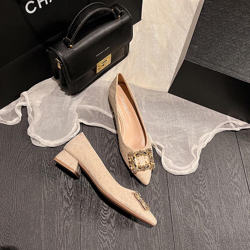 

Остроносые туфли-лодочки на толстом каблуке со стразами, женская новая нишевая обувь, обувь для подружек невесты, средний каблук, большой размер, женская обувь 33 шампанского