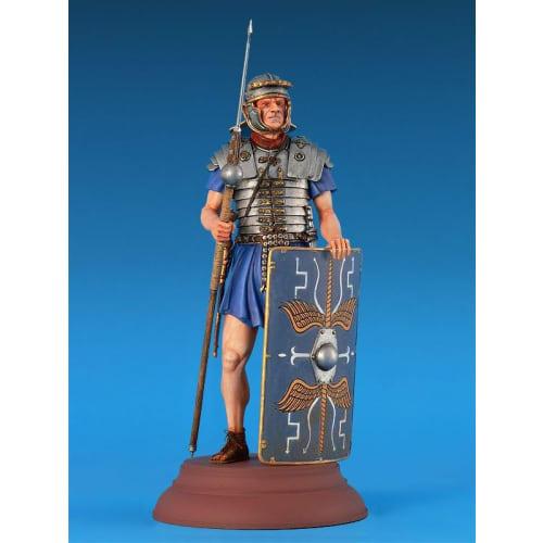 Miniart 1/16 Scale Roman Empire Soldier, 2nd Century, Plastic Model