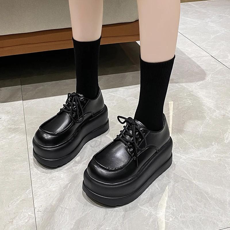 Móda Nové Dámské Kožené Boty Klín Platforma Řetízkové Boty Podzim 7,5CM Vysoké podpatky Neformální boty Nové Nazouvací robustní boty s tlustou podrážkou