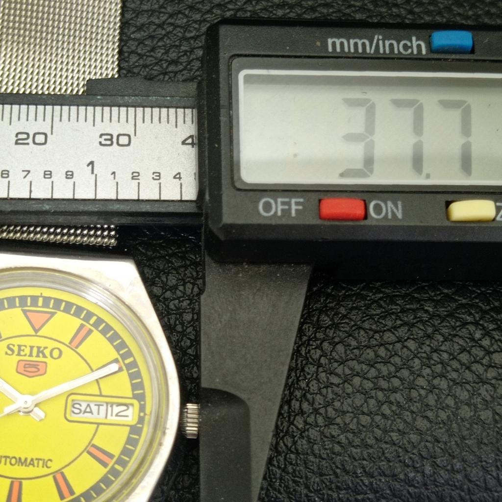 JAPAN 6309A VINTAGE SEIKO 5 AUTOMATIC MENS YELLOW COLOR DIAL WATCH a702721-1 R210-a702721